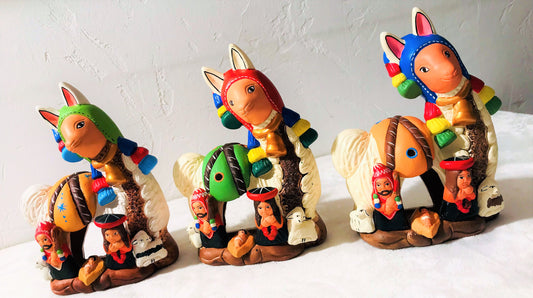 Crèche de Noël Andine dans Lama - Modèle bougeoir